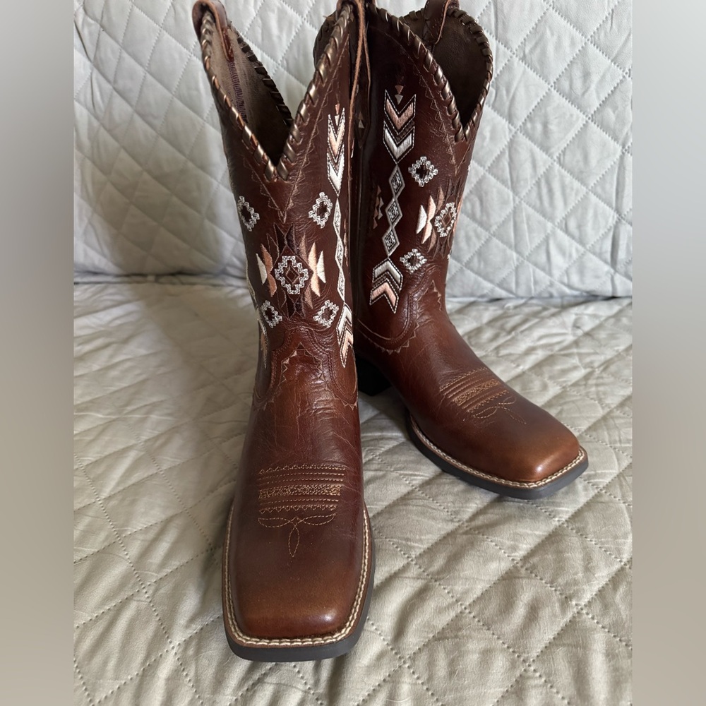 Ariat Women’s Canyon Roundup Skyler Western Boots Size 8.5